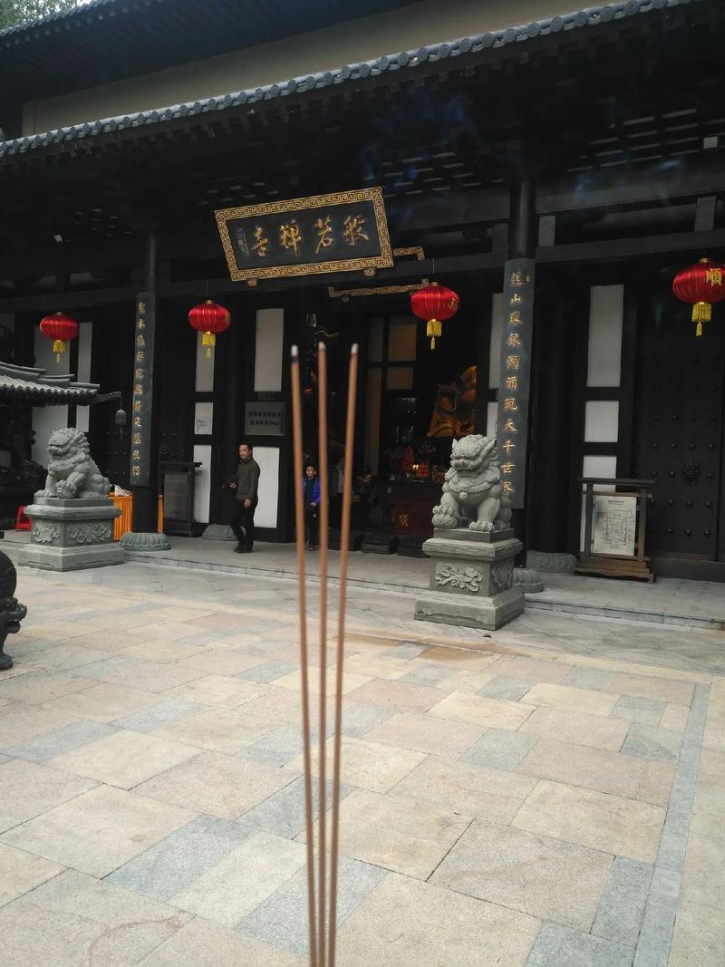 生肖蛇的出生年份 (生肖蛇的出生年月) 生肖蛇的出生年份 (生肖蛇的出生年月)