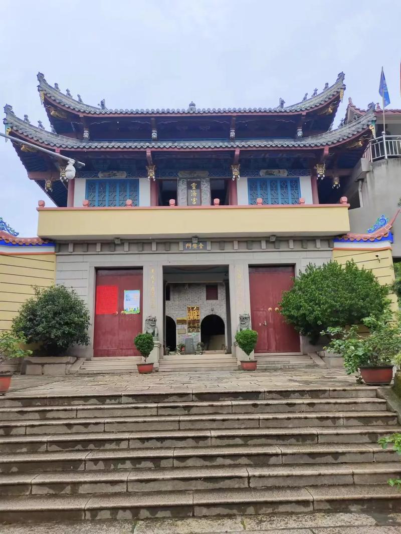 主卧室窗帘风水 卧室窗帘忌讳什么颜色(寝室窗帘风水禁忌大全图片) 主卧室窗帘风水 卧室窗帘忌讳什么颜色(寝室窗帘风水禁忌大全图片)