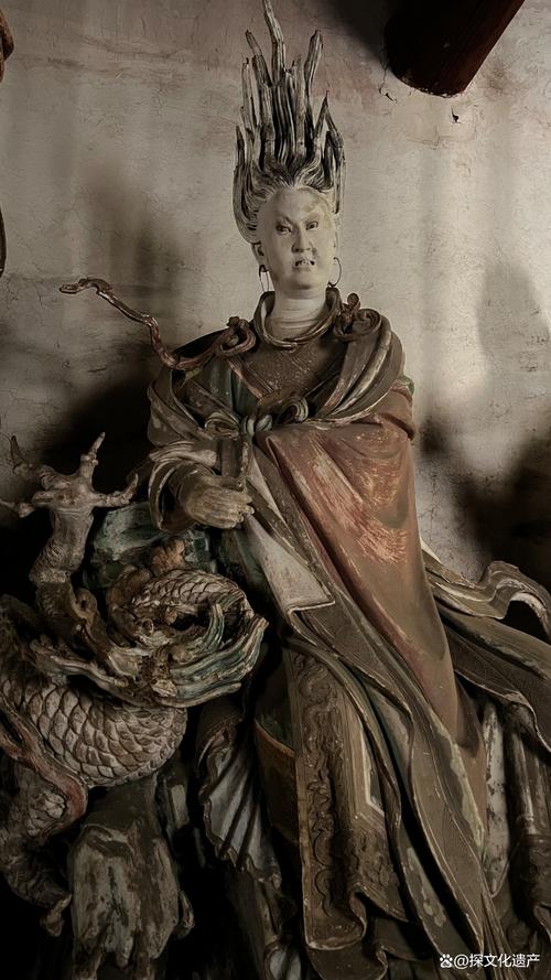 天秤女能猜出天蝎男的心思,天蝎座男生与天平座 天秤女能猜出天蝎男的心思,天蝎座男生与天平座